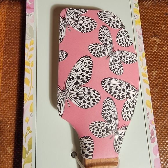 NWT Bakeshop Pink Butterfly Spatula and Butterfly Metal Cookie Cutter - Picture 4 of 6